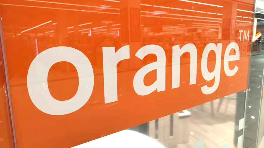 Contact telefonic relatii cu clientii la Orange