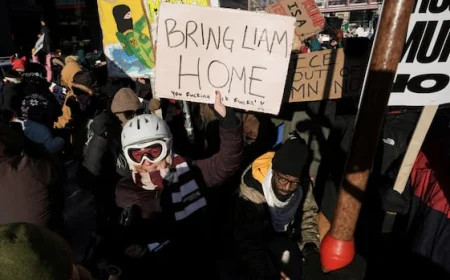 Judge temporarily bars removal of boy, 5, and father detained by immigration agents in Minnesota