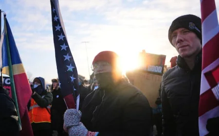 Red hats sweeping the U.S. as resistance knitters embrace 'melt the ICE' pattern