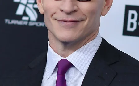 Anderson Cooper leaves 60 Minutes on CBS | About That