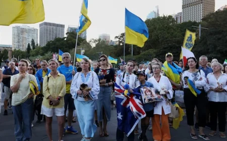 IN PHOTOS | Vigils held globally to mark the 4-year anniversary of Russia's invasion of Ukraine
