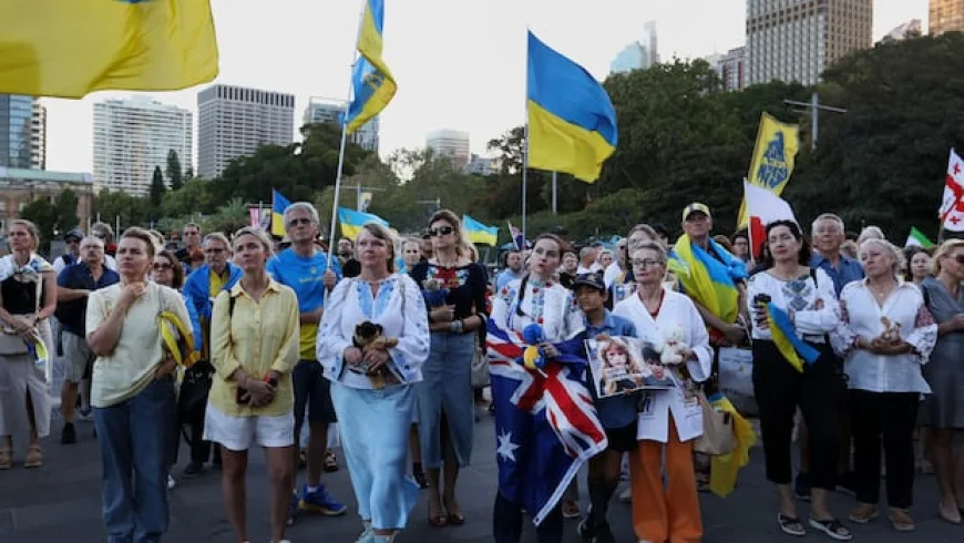 IN PHOTOS | Vigils held globally to mark the 4-year anniversary of Russia's invasion of Ukraine