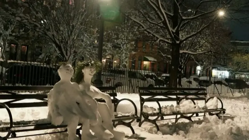 #TheMoment New Yorkers made a snow sculpture gallery