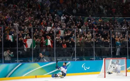 Roaring crowd of 8,992 sets new Para hockey attendance record at U.S.-Italy game in Milan
