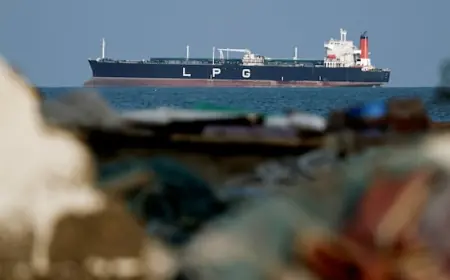 Putin is trying to pitch himself as peacemaker in Iran, but Russia also sees opportunity