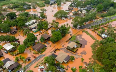 Thousands urged to evacuate as Hawaii flooding anticipated to cause widespread damage