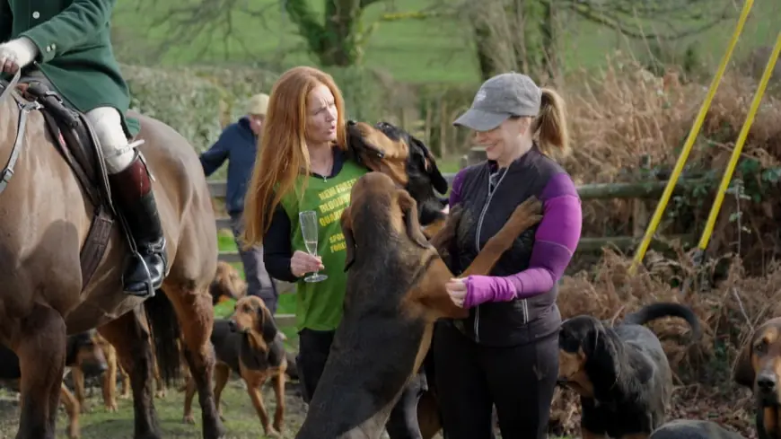 Enjoy fleeing bloodhounds? England has the sport for you