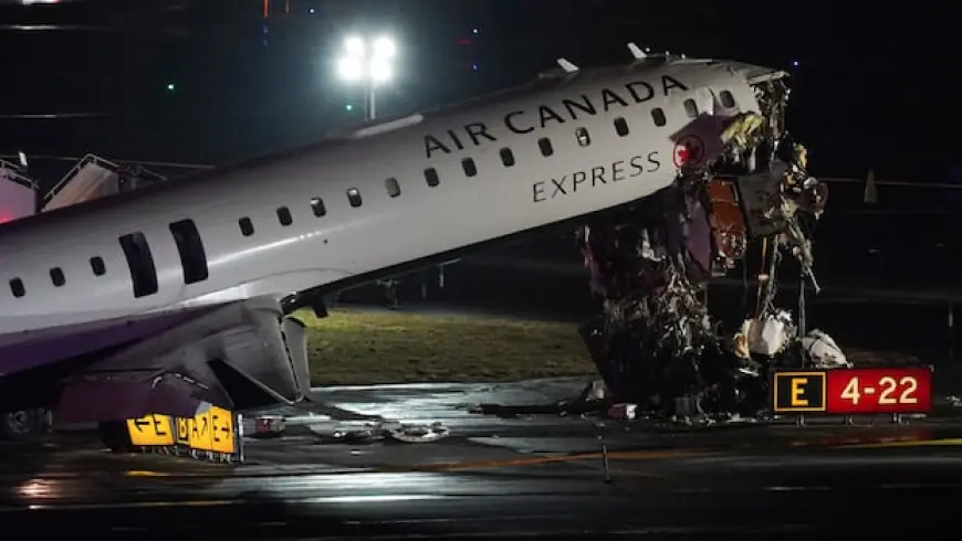 2 pilots killed after Air Canada plane collides with vehicle at New York's LaGuardia Airport