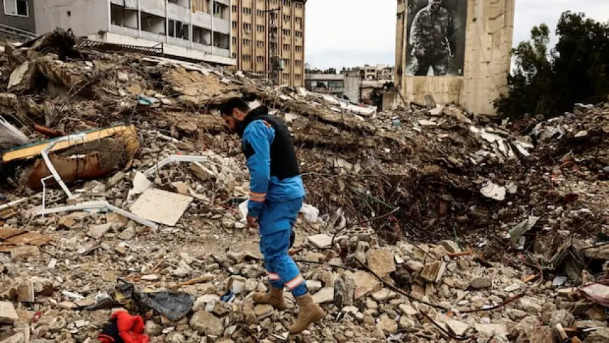 Israel kills senior Iranian naval officials, Trump continues threats to Tehran to negotiate