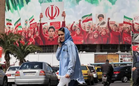 Iranians try to see through fog of war amid internet blackout