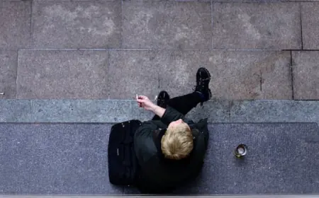 U.K. bill moves to make it illegal for anyone born after 2008 to buy cigarettes — for life