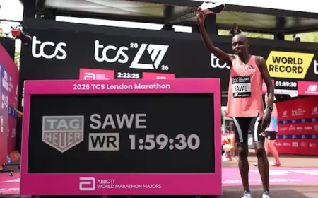 Kenyan runner breaks 2-hour marathon barrier, shattering world record by 65 seconds