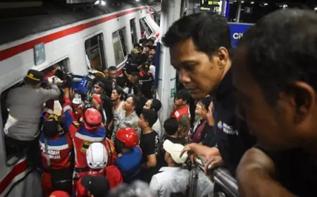 Train collision in Indonesia kills 14, injures dozens as rescuers recover last victims