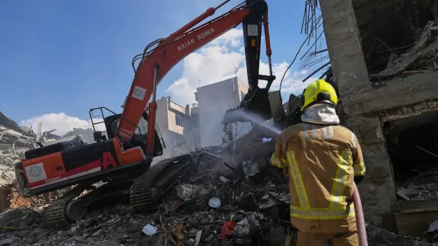 Trump agrees to suspend bombing Iran for 2 weeks if Strait of Hormuz reopened