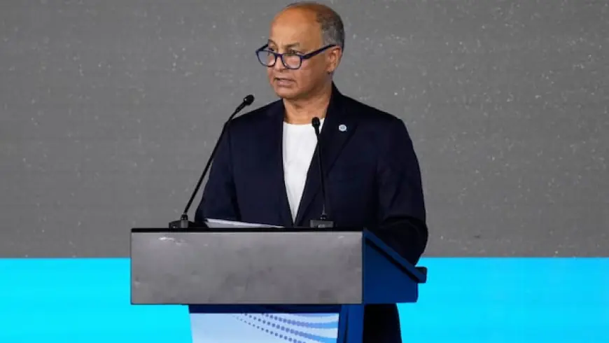 Russian swimmers to be allowed to compete with flag and anthem after restrictions dropped