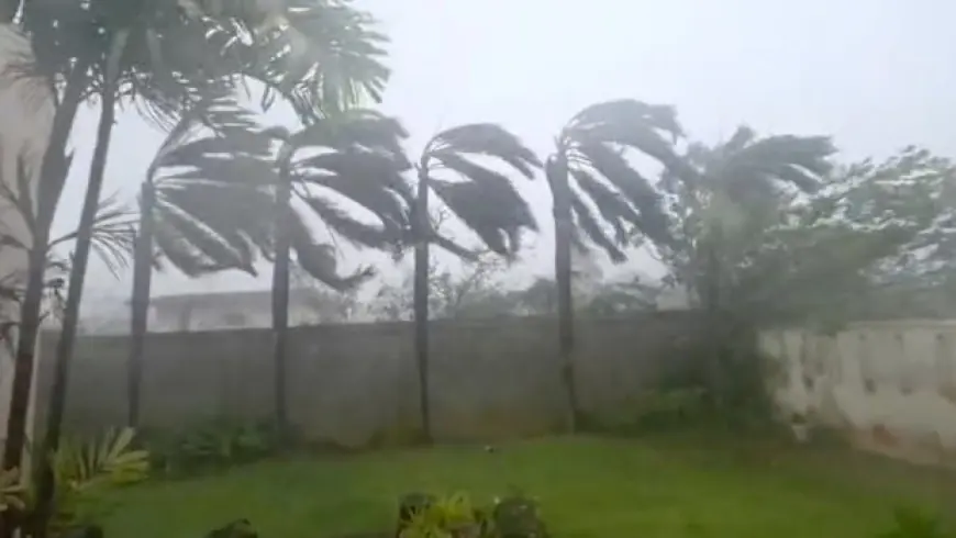 Super Typhoon Sinlaku batters remote U.S. islands with ferocious winds
