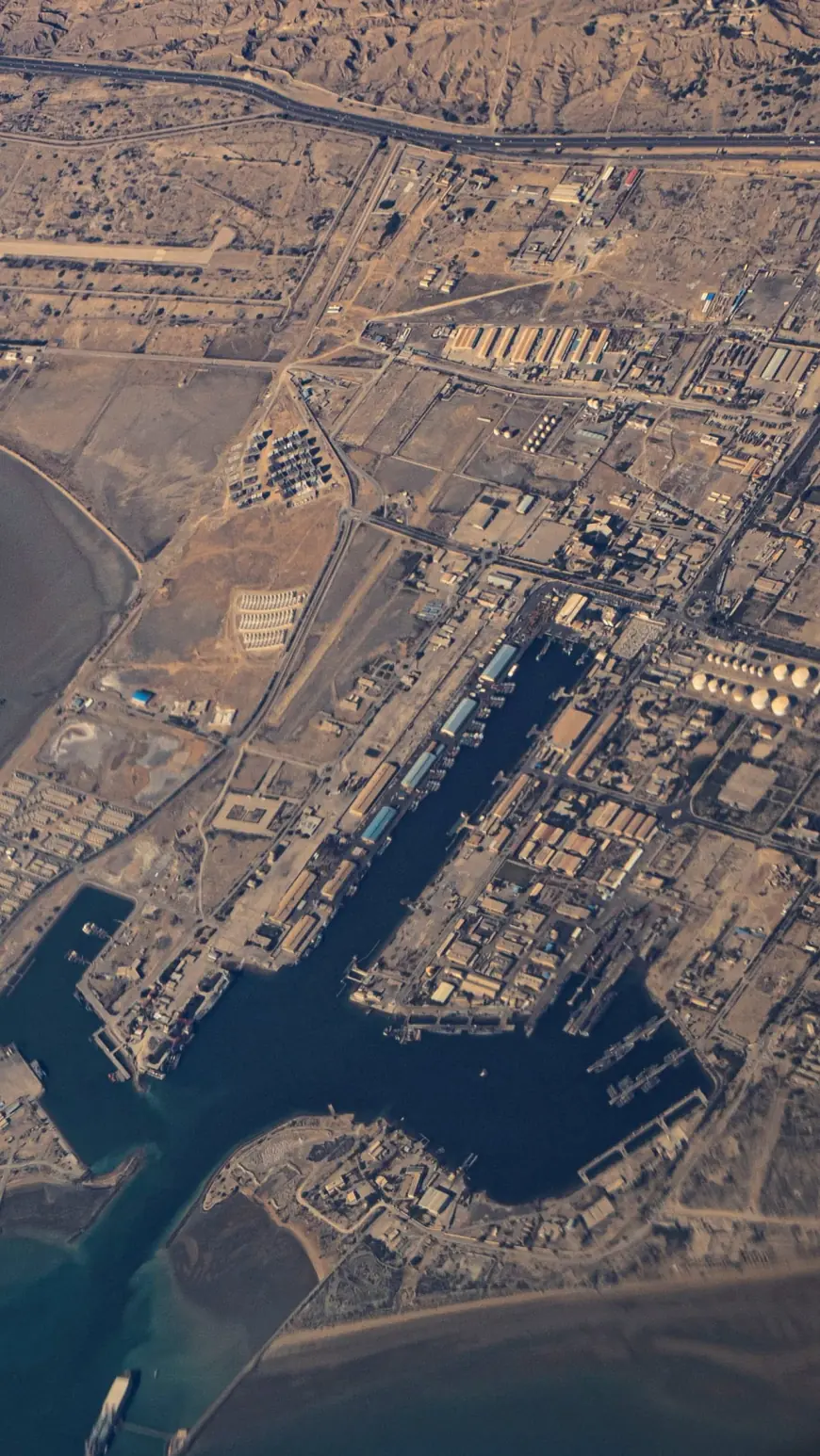 Why the U.S. and Iran can't reach a peace deal | About That