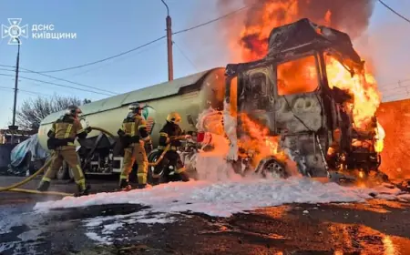 Russian strikes kill 5 in Ukraine right before brief ceasefire takes hold