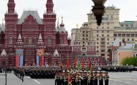 Putin oversees scaled-back WW II Victory Day parade amid temporary Moscow-Kyiv ceasefire