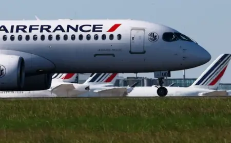U.S.-bound flight from Paris diverts to Montreal over Ebola restrictions