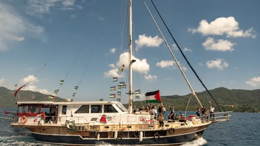 Israel begins deporting Gaza flotilla activists after outcry over their detention