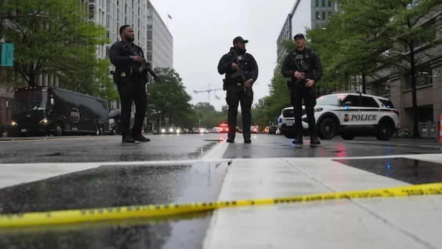 Person shot by Secret Service near the White House, authorities say