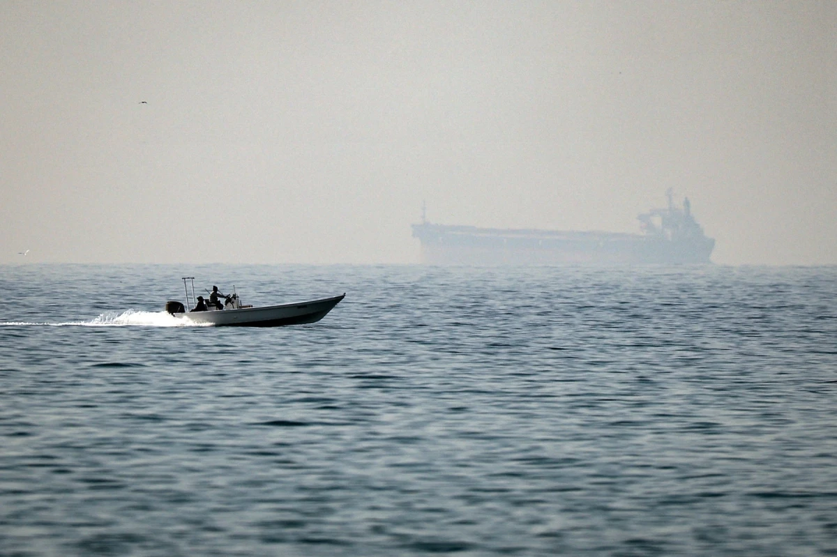Iranul se angajează să redeschidă strâmtoarea Ormuz în șapte zile, dacă SUA reduc presiunea militară şi ridică blocada asupra porturilor iraniene