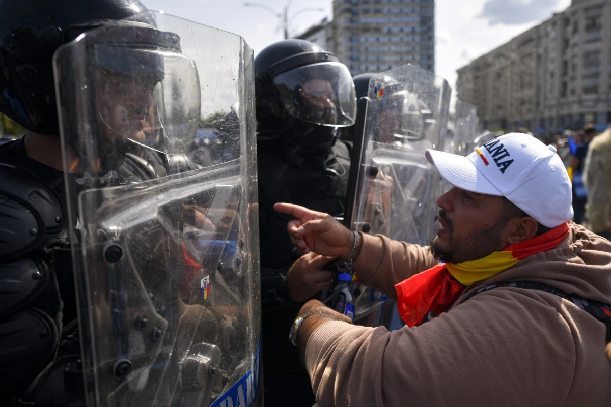 Doi foști candidați AUR la alegerile locale din 2024, arestați preventiv după violențele de la mitingul ciobanilor / Petrișor Peiu: „Nu îi cunosc. Dacă au încălcat legea, noi nu-i vom apăra”