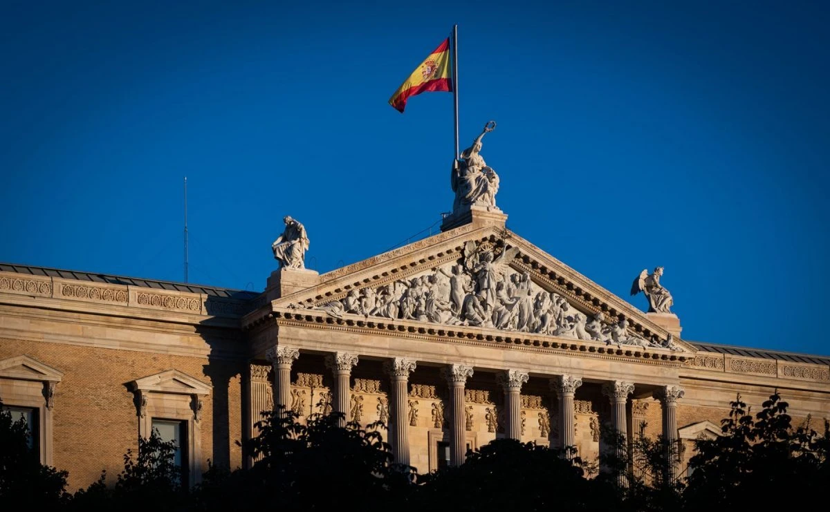 Guvernul spaniol anunţă suspendarea evacuărilor până în 2030 și reînnoirea automată a contractelor de închiriere, într-o încercare de a limita criza locuinţelor