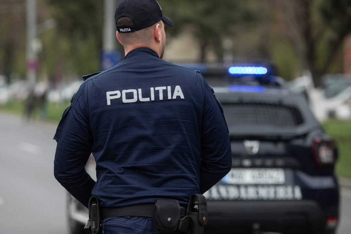 Daniel Băluță anunță patrule de „monitorizare stradală” în Sectorul 4, pentru a descuraja consumul de droguri / „Suntem în curs de a angaja oameni de parametri corespunzători. Nu-i ușor să-i găsim. Trebuie prin prezență să descurajeze”
