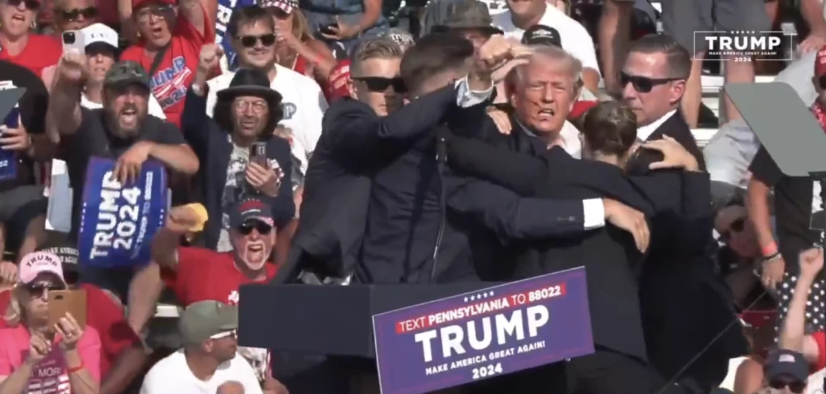 A murit un bărbat rănit în tentativa de asasinat împotriva lui Trump din 2024 la un miting de campanie