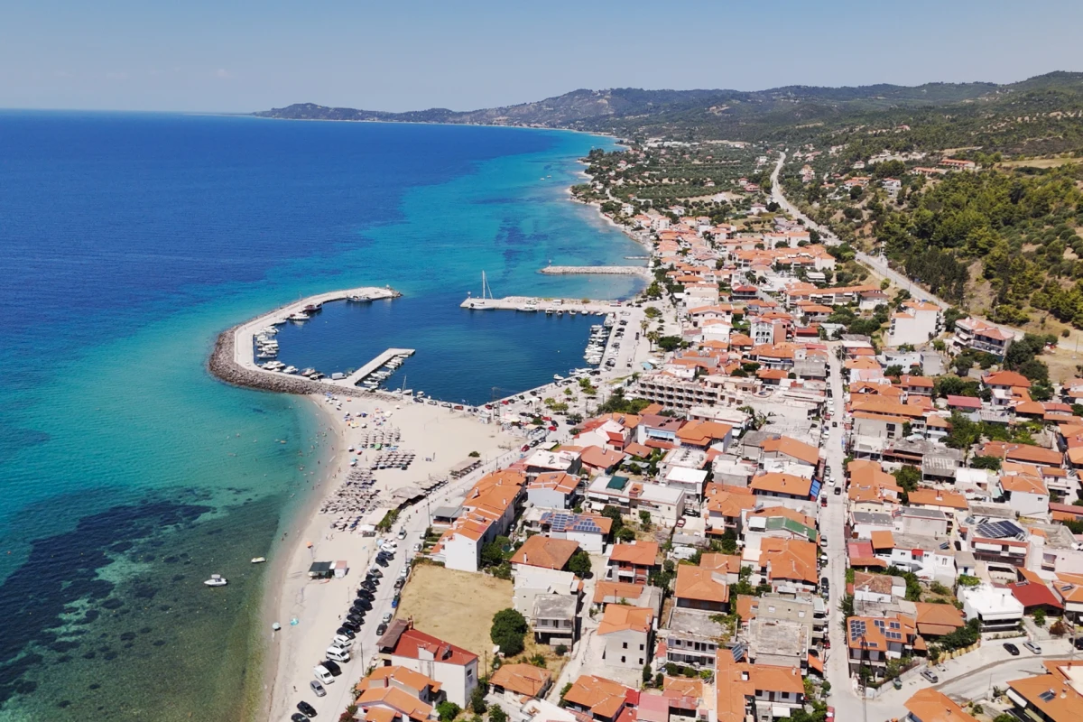 Veniturile din turism au ajuns în Grecia la peste 13,5 miliarde de euro, în primele şapte luni / O creștere cu 12% / Britanicii au cheltuit cel mai mult: aproape 3 miliarde