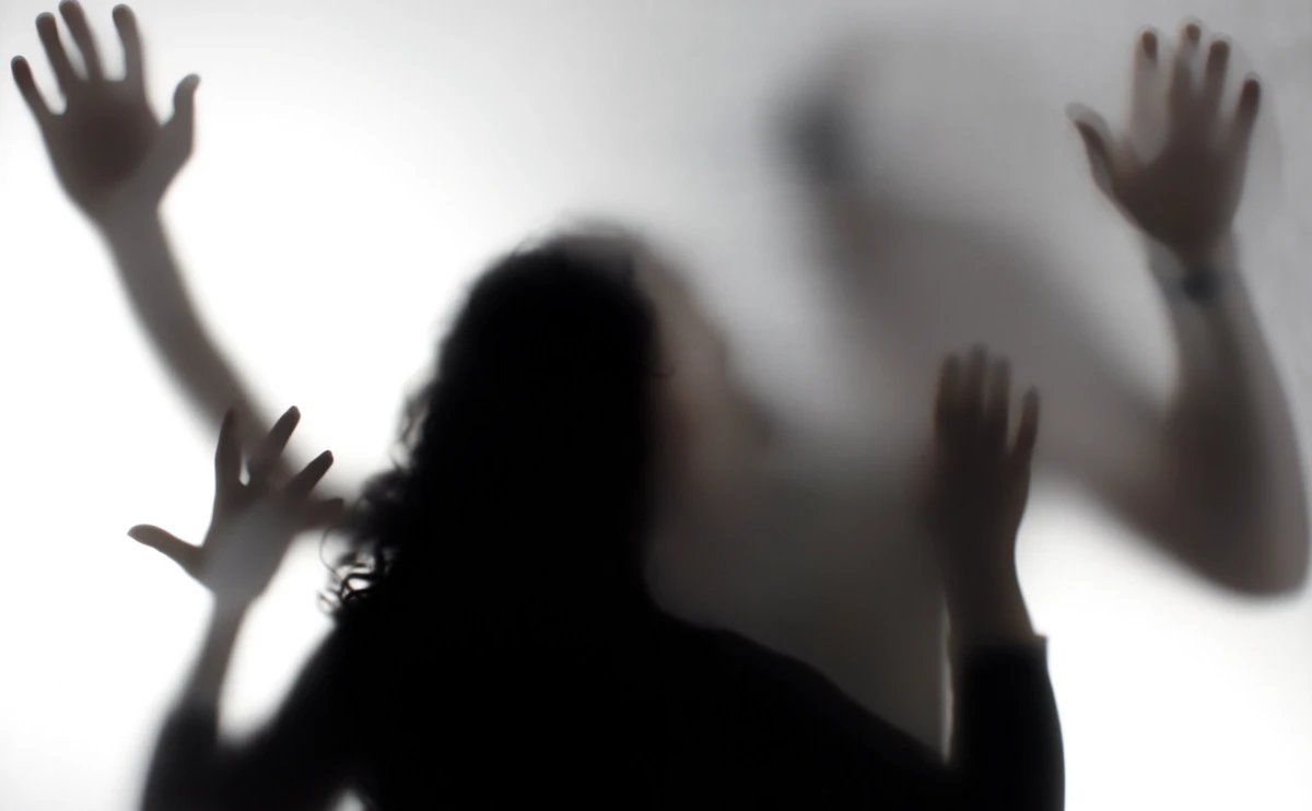 OPINIE | Și Valentina ”și-a căutat-o”: Avem legea femicidului, dar femeile trebuie să dea în continuare teste de moralitate ca să merite să trăiască în social media