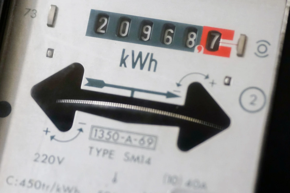 Crește numărul furturilor de energie / Peste 1.000 de cazuri de furt în acest an, în centrul și nordul țării