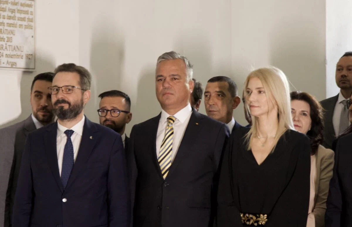 Liberalul Adrian Veştea: Parlamentarii PNL au responsabilitatea de a vota Guvernul lui Siegfried Mureşan