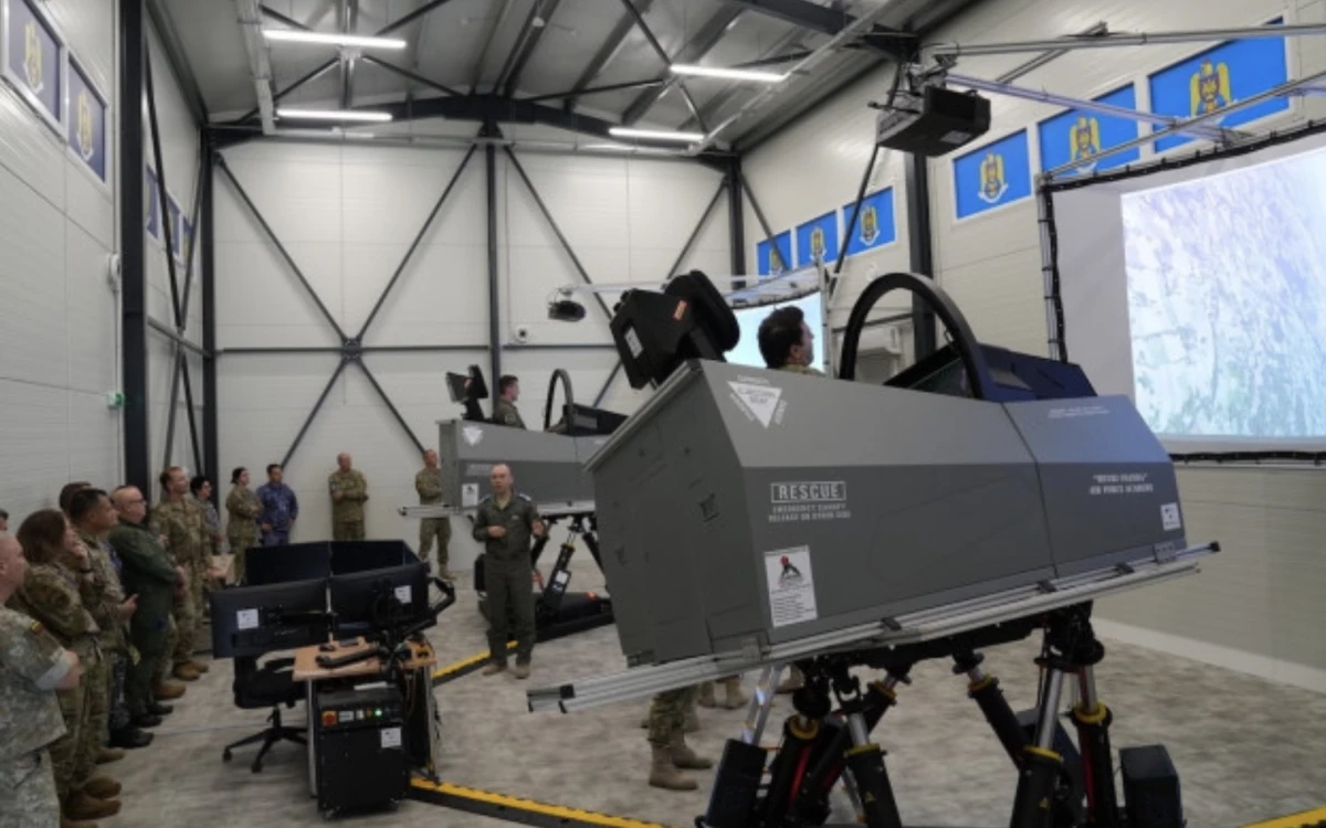 Studenţii Academiei Forţelor Aeriene de la Braşov vor învăţa să vâneze drone / Instituţia va cumpăra un tun aerian virtual / Costă 1,6 milioane de lei fără TVA