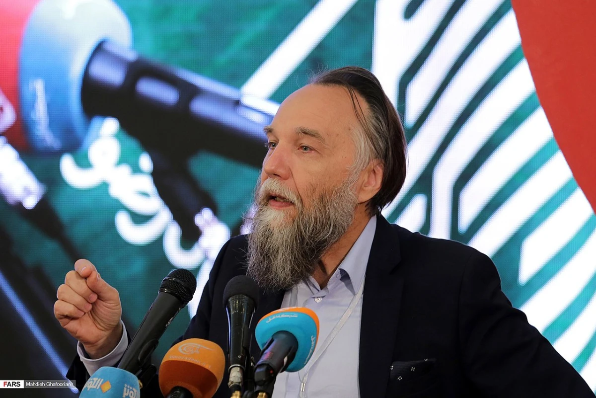 SURSE Ion Negoescu, fostul polițist care i l-a prezentat lui Călin Georgescu pe afaceristul înșelat, a organizat vizita ideologului rus Aleksandr Dughin în România în 2014