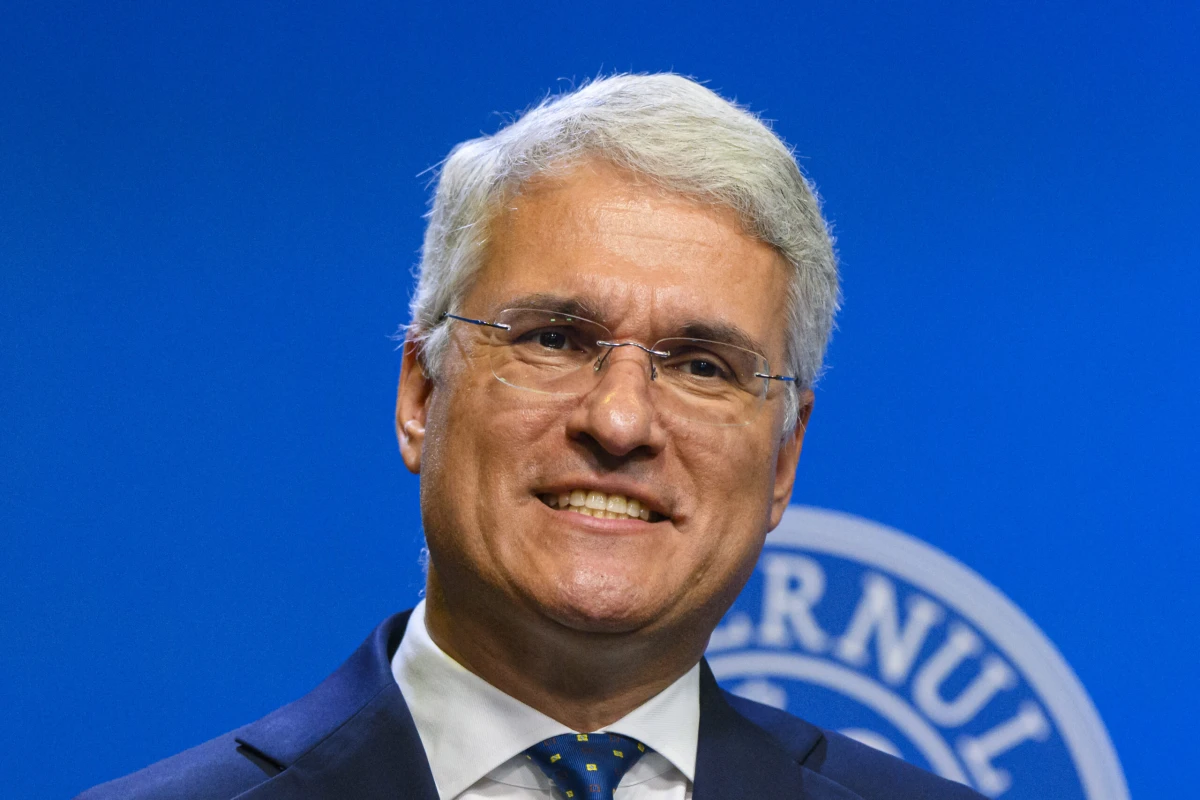 Dragoș Pîslaru, replică pentru George Simion: Într-o dictatură nu apuci să te plângi pe Facebook că e dictatură