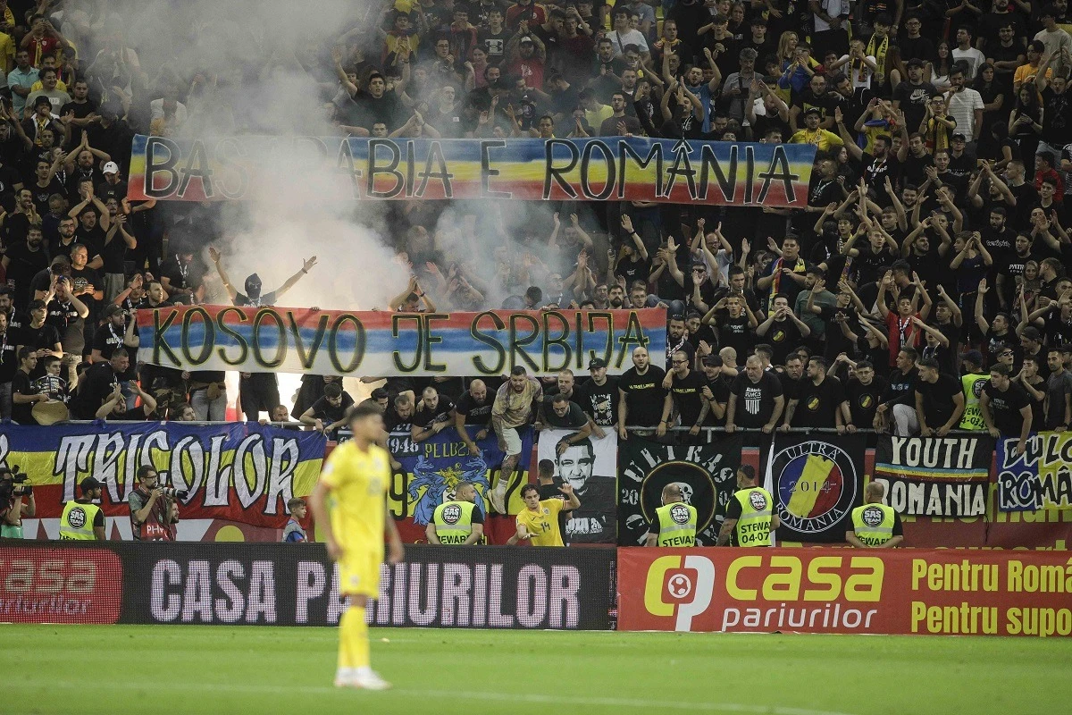Arena Națională va fi goală la meciul de fotbal de luni România – Bosnia din cauza huliganilor care au stricat meciul precedent cu Kosovo. Nici copiii nu pot intra