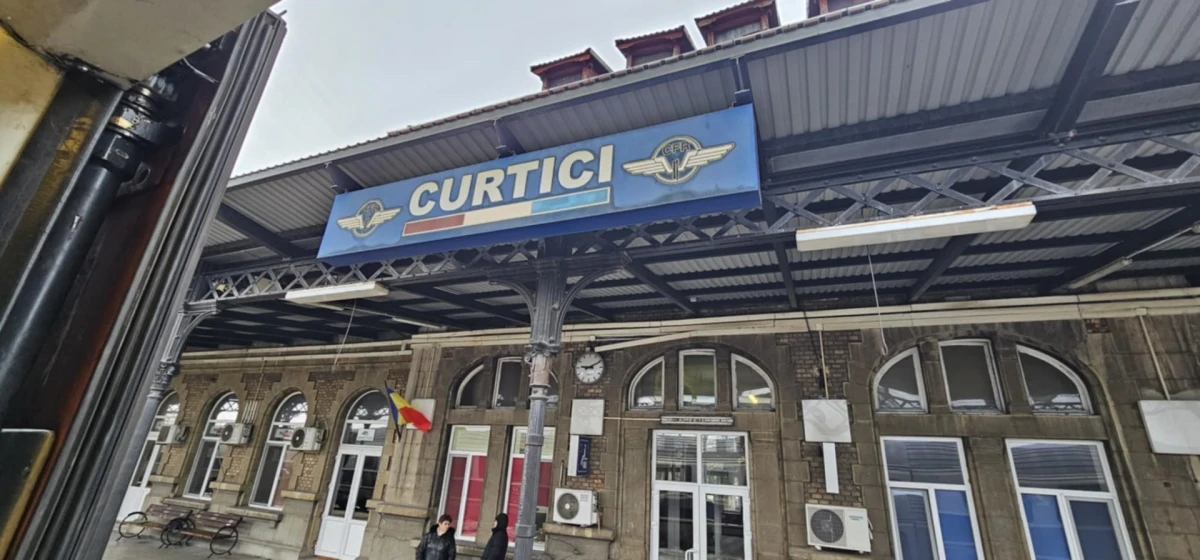 Circulația trenurilor Budapesta-Curtici, afectată de o deraiere în Ungaria. CFR anunță întârzieri pentru două trenuri