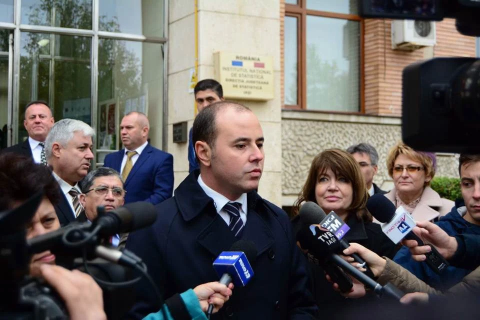 Alexandru Muraru: Domnule președinte, vă rog nu ne dați lecții referitoare la consensul partidelor