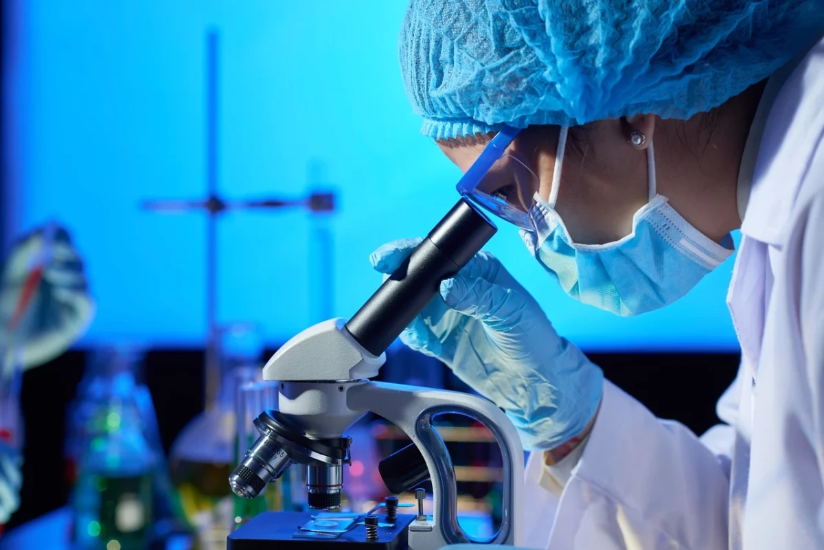 Academia Română denunță ”fabricile de articole” și cere ca bugetele pentru cercetare să nu mai fie acordate în funcție de numărul de citări din reviste științifice fără valoare