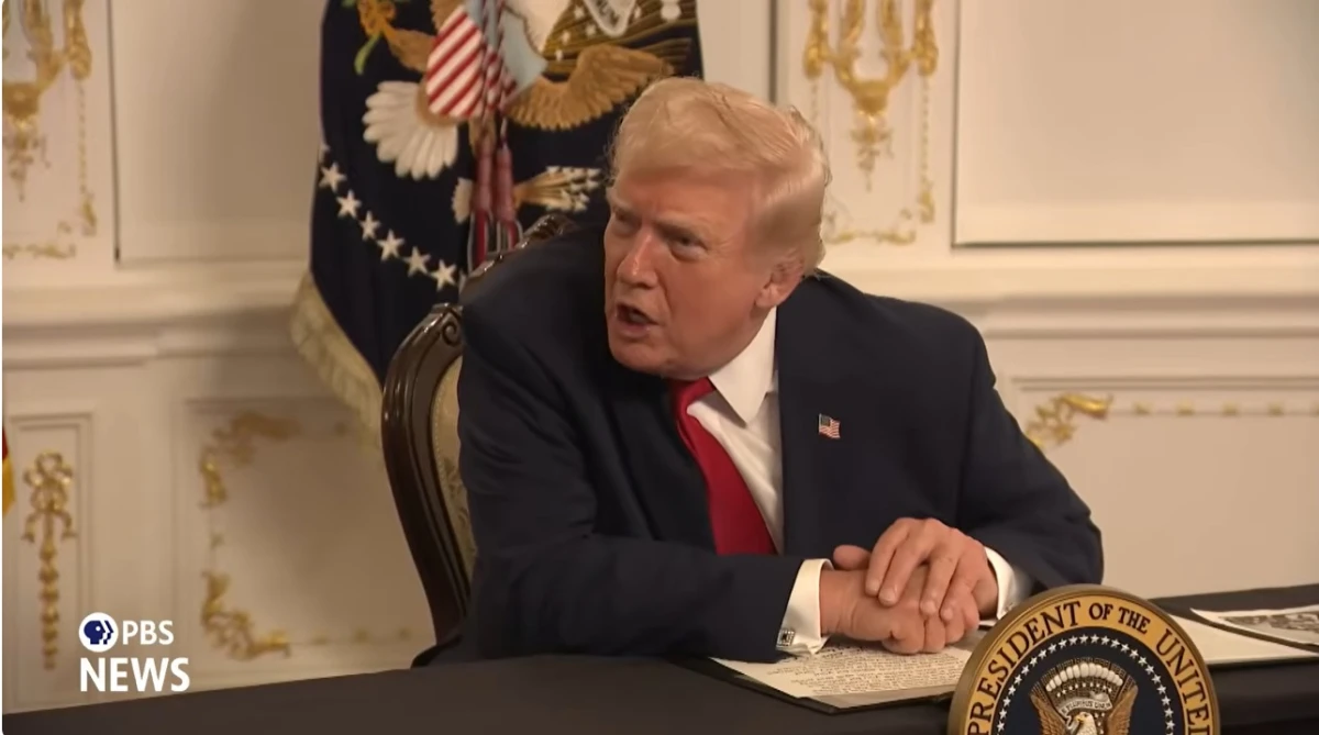 Trump, pe „mute” într-o conferință de presă. Răspunsul televiziunilor interzise de președinte la Casa Albă