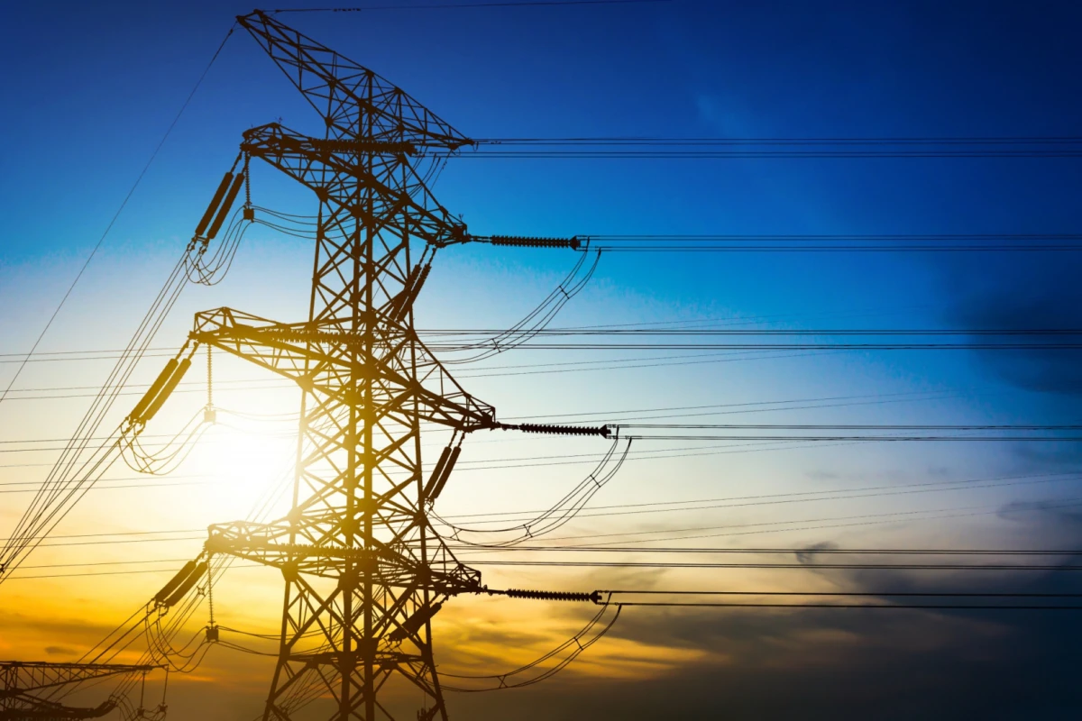 Starea de urgență, instituită în Republica Moldova în sectoarele energetic și hidrologic pentru 60 de zile / Aproape 60% din energia electrică va fi importată