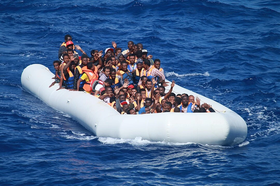 Migranții cărora li s-a refuzat dreptul de azil trebuie expulzați din UE cât mai curând posibil (ministru grec)