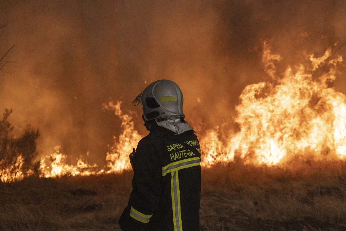 Incendiul de la o staţie de comunicaţii Starlink din Polonia ar fi fost un act de sabotaj, suspectează autoritățile poloneze