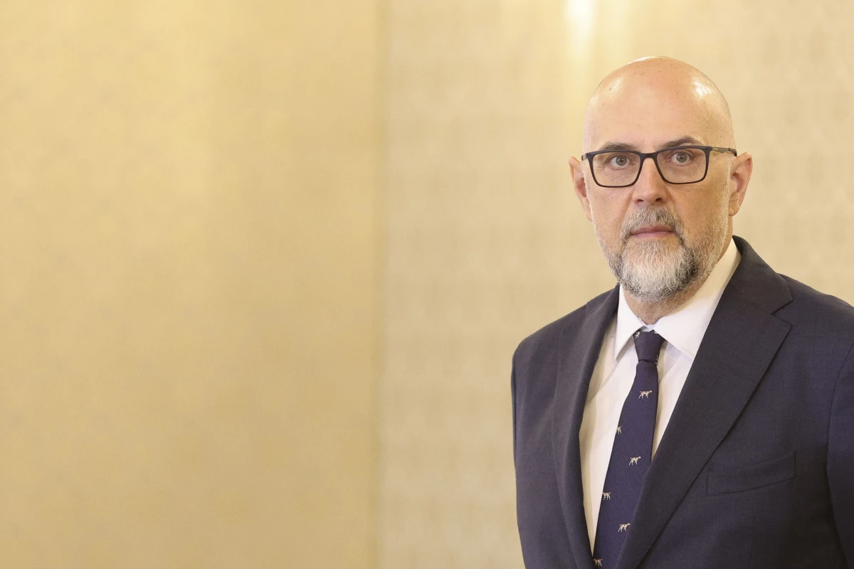 Kelemen Hunor: Dacă ajungem la concluzia că nu există 233 de voturi în niciun fel, atunci trebuie să luăm o decizie dacă venim să ne prăbuşim într-o gălăgie infernală în Parlament sau sugerăm să-și depună mandatul Siegfried Mureșan