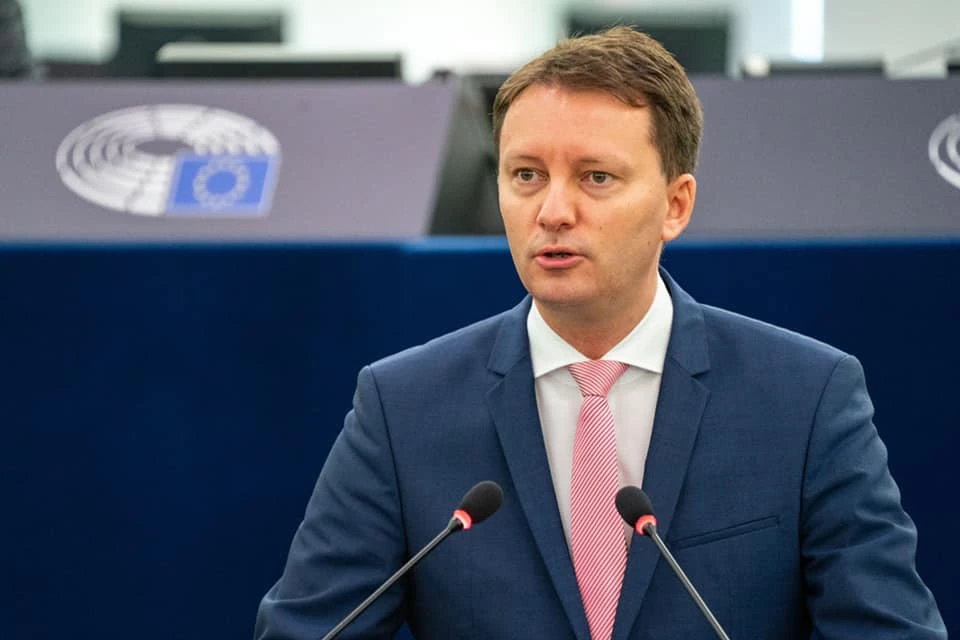 Siegfried Mureșan: Obiectivul meu este ca TVA să revină la 19% de îndată ce România își va permite acest lucru. Nu avem nevoie de noi creșteri de taxe, impozite sau TVA