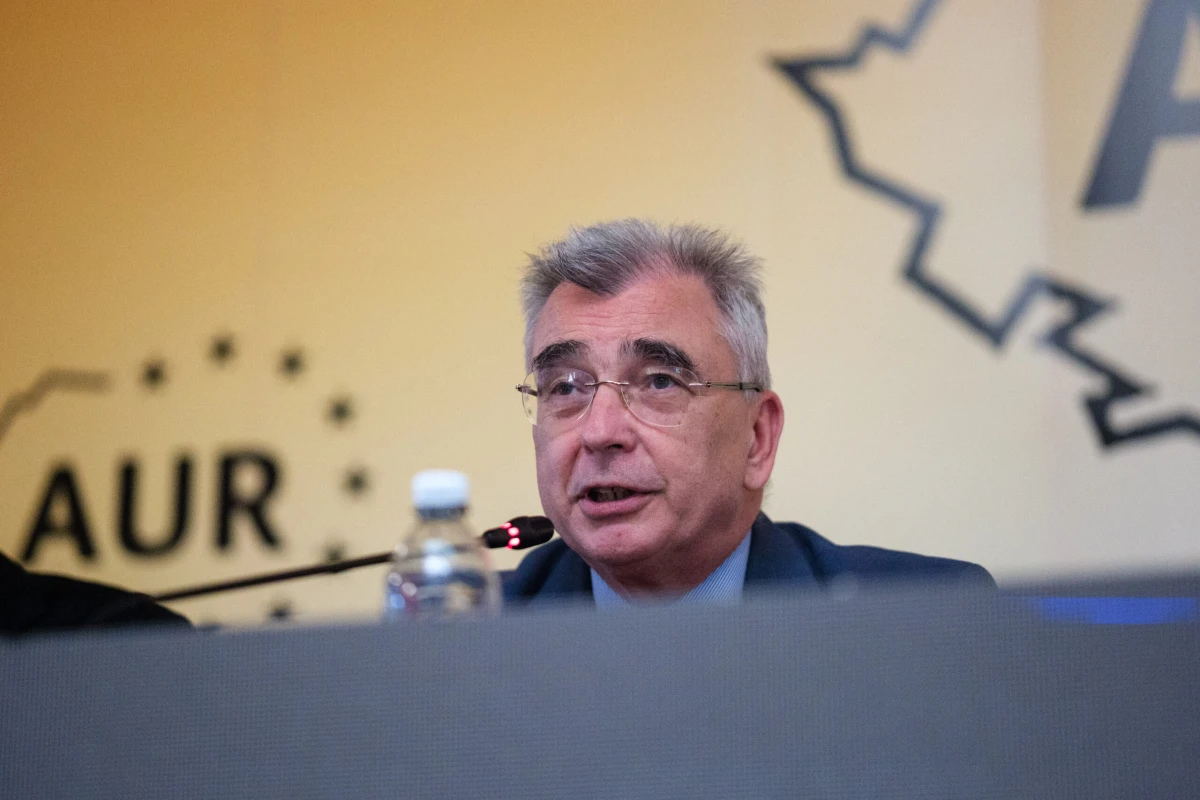 Liderul senatorilor AUR, Petrișor Peiu: Majorităţile se fac înainte de consultările de la Cotroceni. Dacă domnul Grindeanu ne face o invitaţie, ne ducem să vorbim cu domnia sa