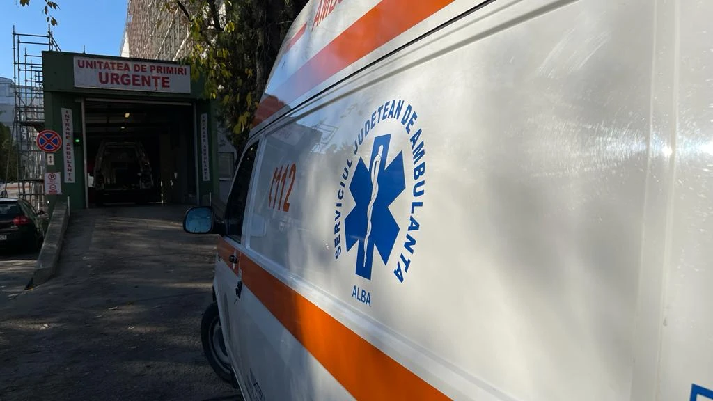 Opt persoane trimise în judecată în cazul ambulanței atacate cu bâte și pietre în județul Cluj